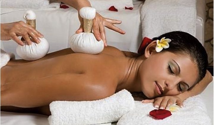 Thai Herbal Hot Compress Massage
