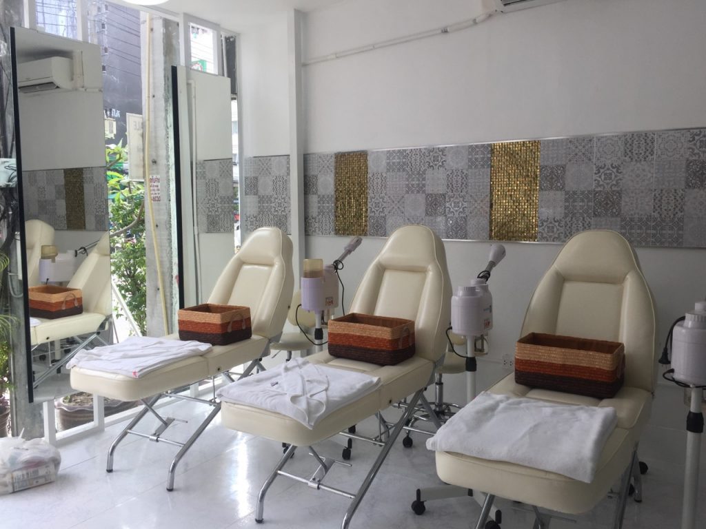 Beauty Salon In Patong Beach Golden Touch Massage And Beauty Salon